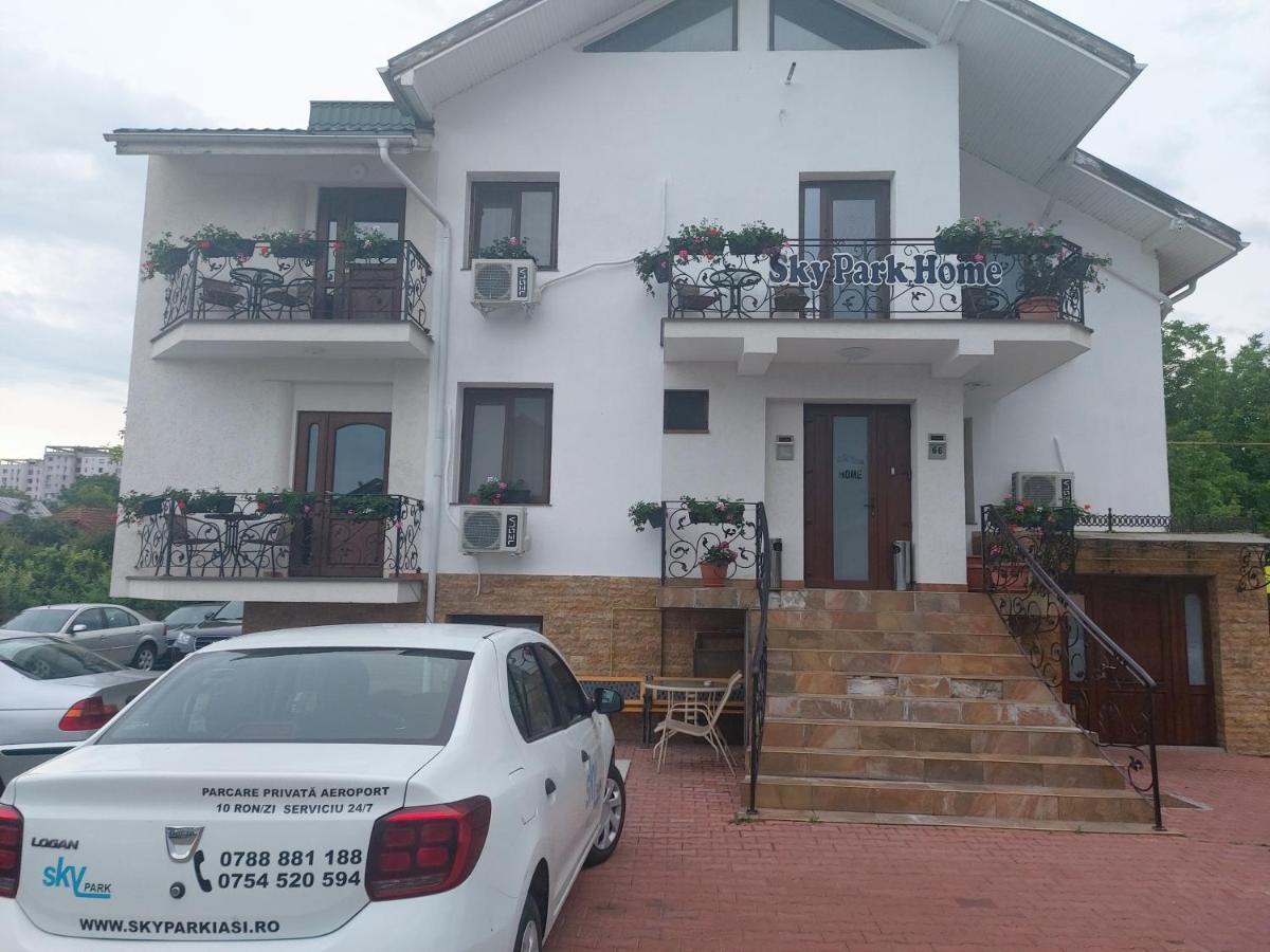 Sky Park Home Iasi Luaran gambar